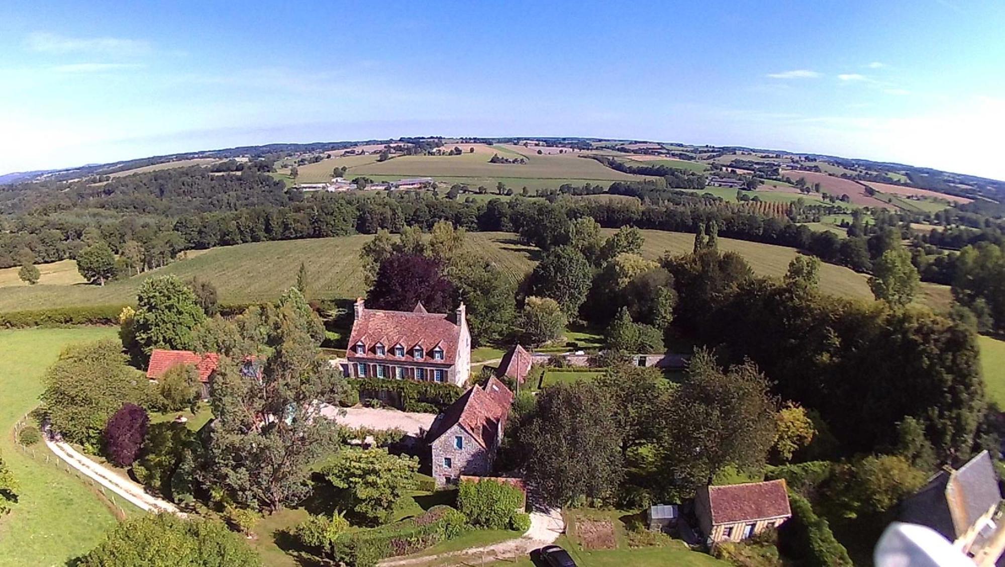 Chambres d'Hôtes Belle Vallee Domfront (Orne) Exterior foto